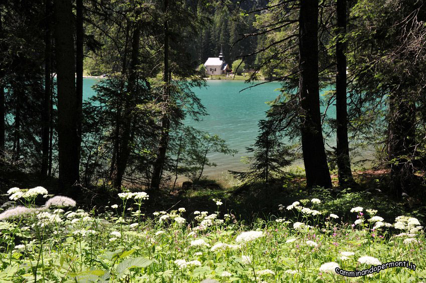 63 Lago di Braies.JPG